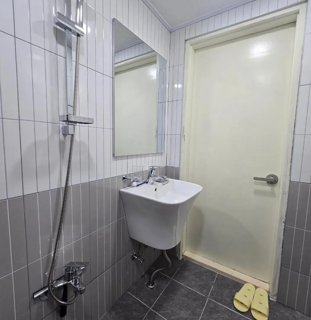 Apartment Occasionally Yeonnam #Yeontralpark #Hongdae #New Accommodation #Open Sale Seoul